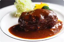 姫牛ハンバーグ 新潟県阿賀野市のブランド牛「あがの姫牛」をハンバーグに仕立てました。ジューシーで柔らか。大人も納得のお味です！