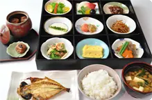 朝食《９種の和御膳》 