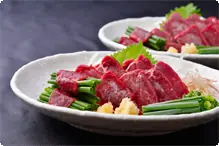 馬刺し 県境ならでは、熊本名物も堪能できる。