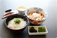 お子様ランチ（しらす丼・うどん） お子様ランチ
篠島産しらす丼・うどんセット