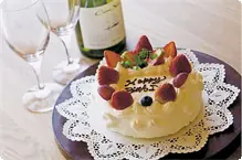 お祝いのホールケーキ お祝いのケーキは別注でも承ります。