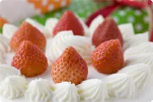 記念日・誕生日ケーキ（12ｃｍ） ※記念日・誕生日ケーキ4号（12ｃｍ）～ 6号（18ｃｍ）
（※大・小のロウソク数・お祝いメッセージなど）

※ケーキのご注文は、宿泊日の3日前迄です。
