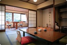 "Azumakan" that retains the atmosphere of the Taisho and Meiji eras
Toilet included (please use the large public bath)
There are individual characteristics such as floor plans and views