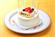 地元のケーキ屋さんが作る可愛いホールケーキです。
お誕生日や結婚記念日などのお祝いに！
お客さまの人数に応じたサイズにてご用意いたします。